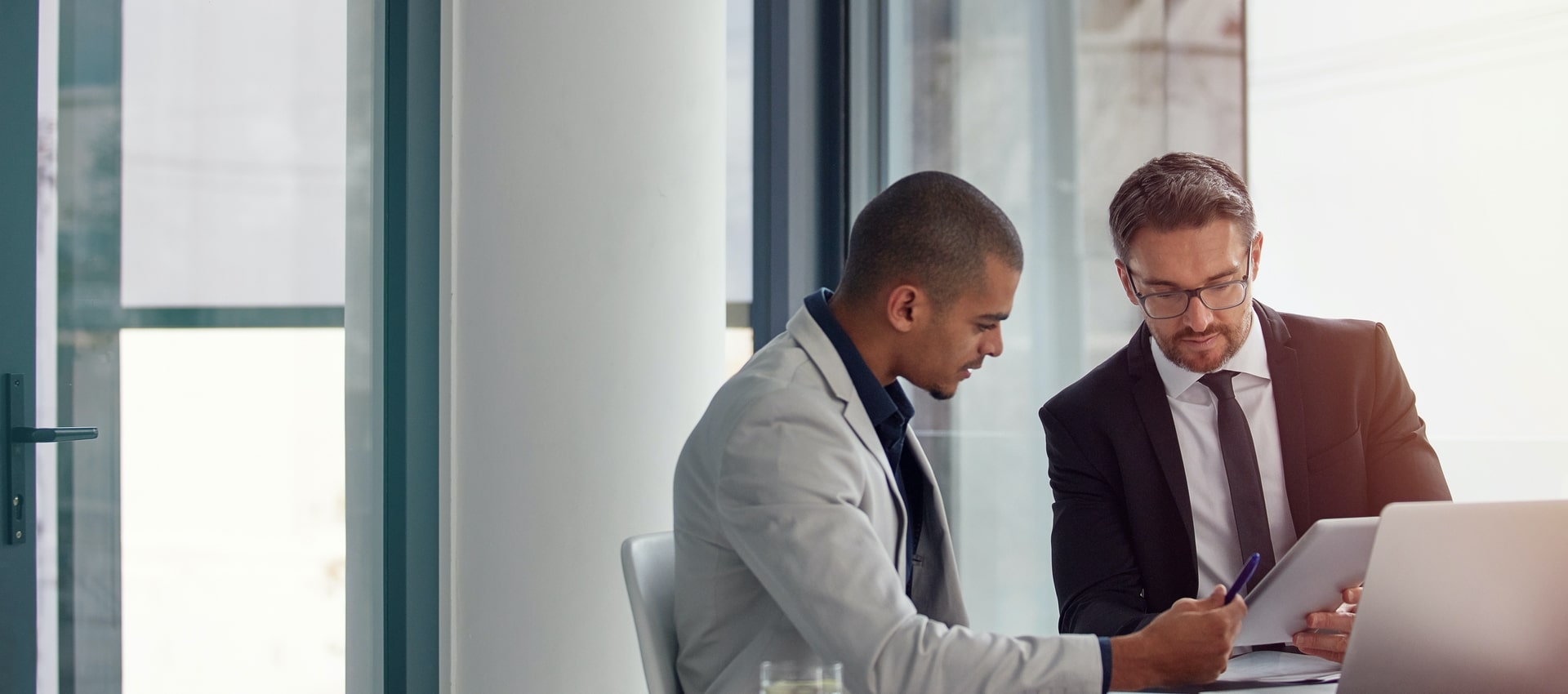 homepage 15 1920x850 min