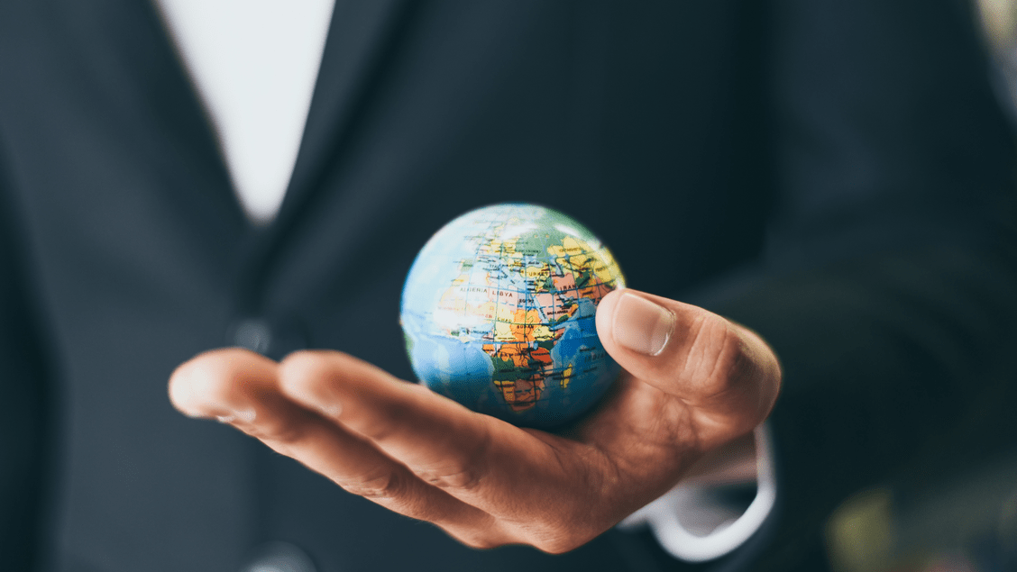 79aa6b4e 33ed 7192 af90 8df43cef6a56 min